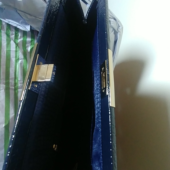 Kate Spade Knightsbridge Constance Shoulder Bag - Picture 5 of 5